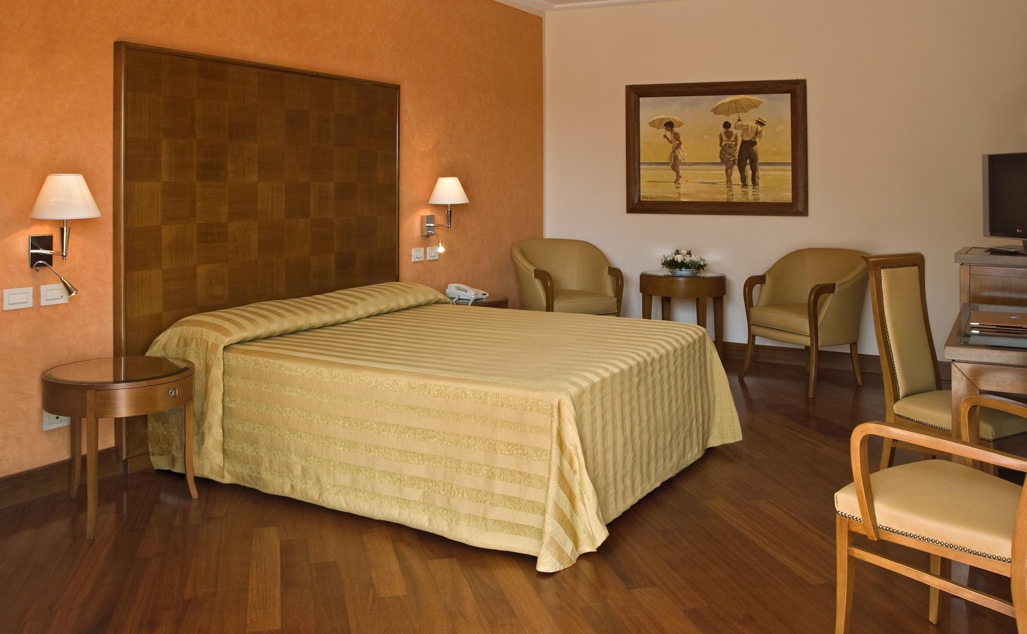 Versilia Palace Hotel Marina di Pietrasanta Bagian luar foto