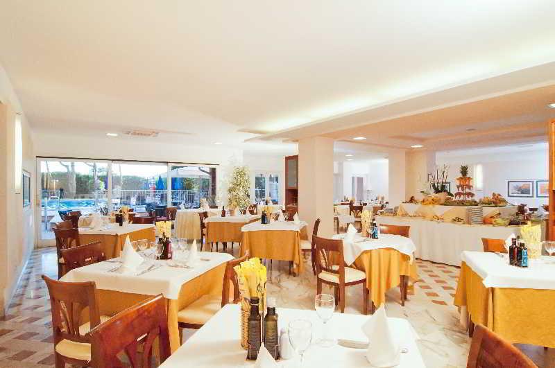 Versilia Palace Hotel Marina di Pietrasanta Bagian luar foto