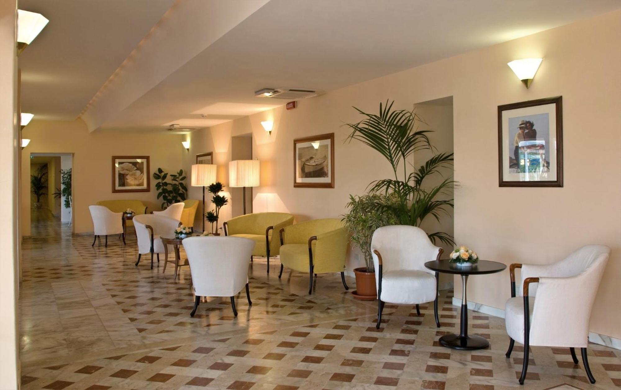Versilia Palace Hotel Marina di Pietrasanta Bagian luar foto